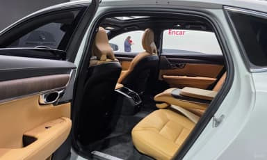 S90