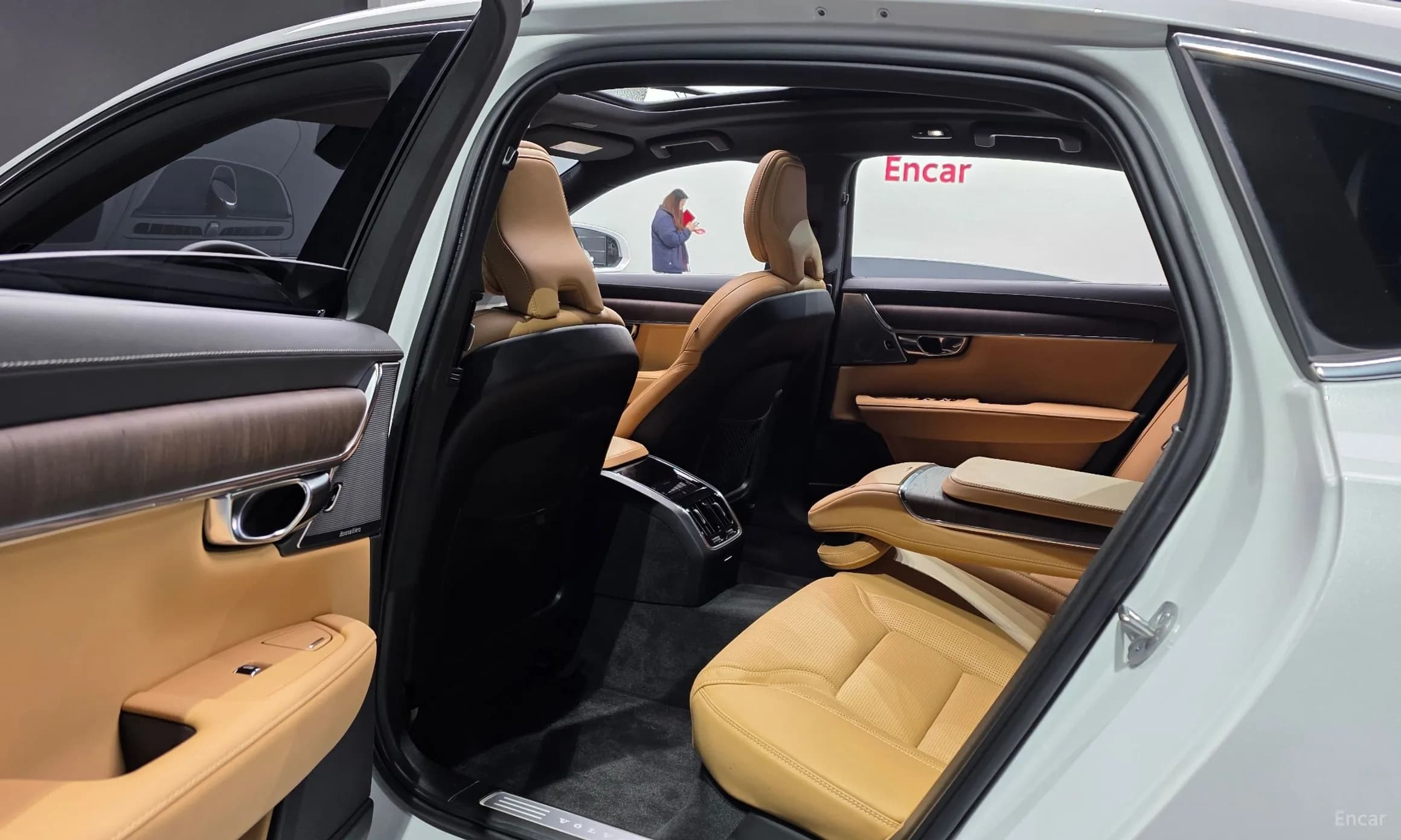 S90