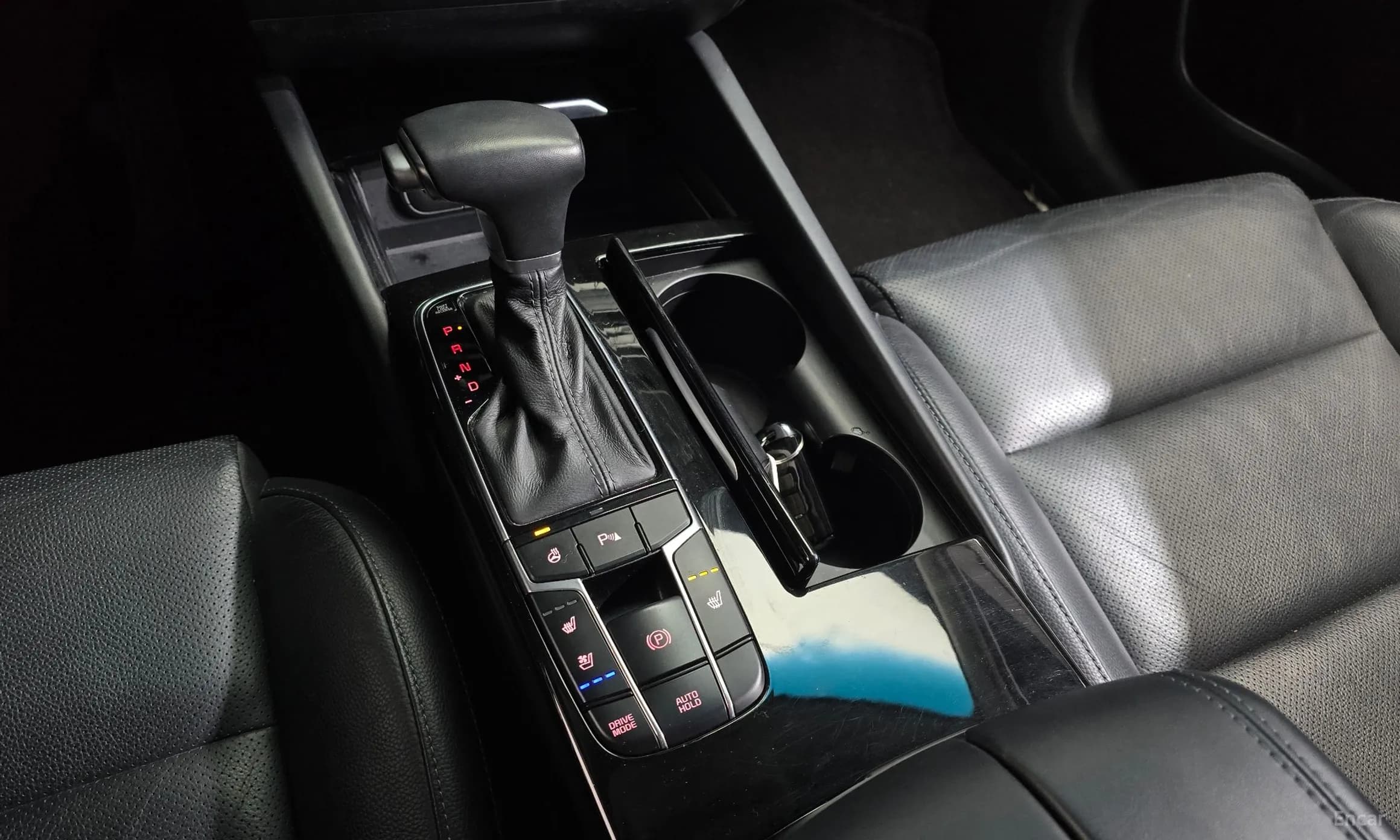 K7 Hybrid