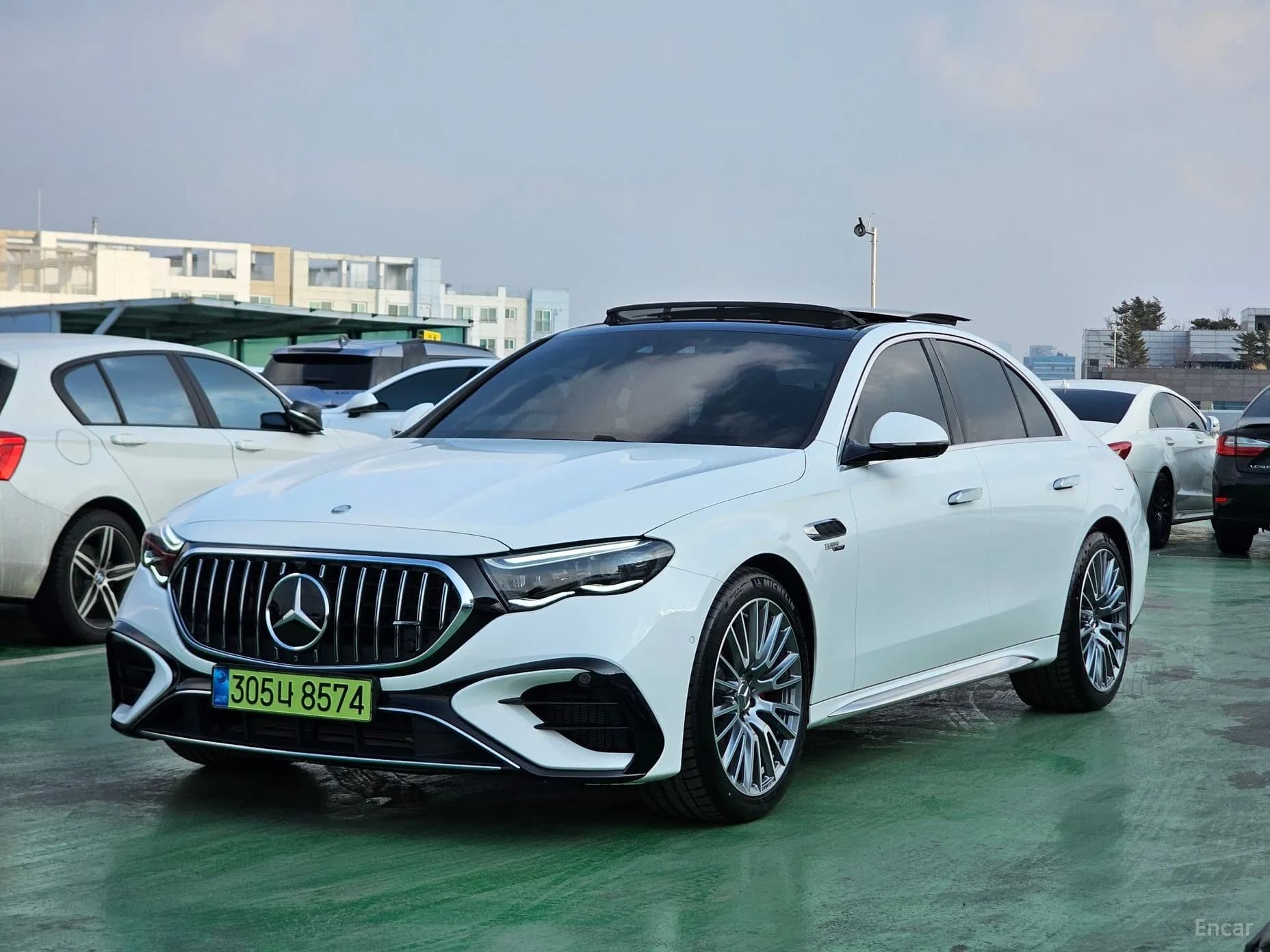 E-Class W214