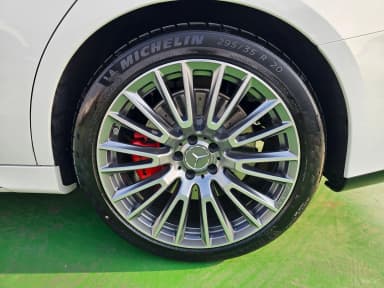 E-Class W214