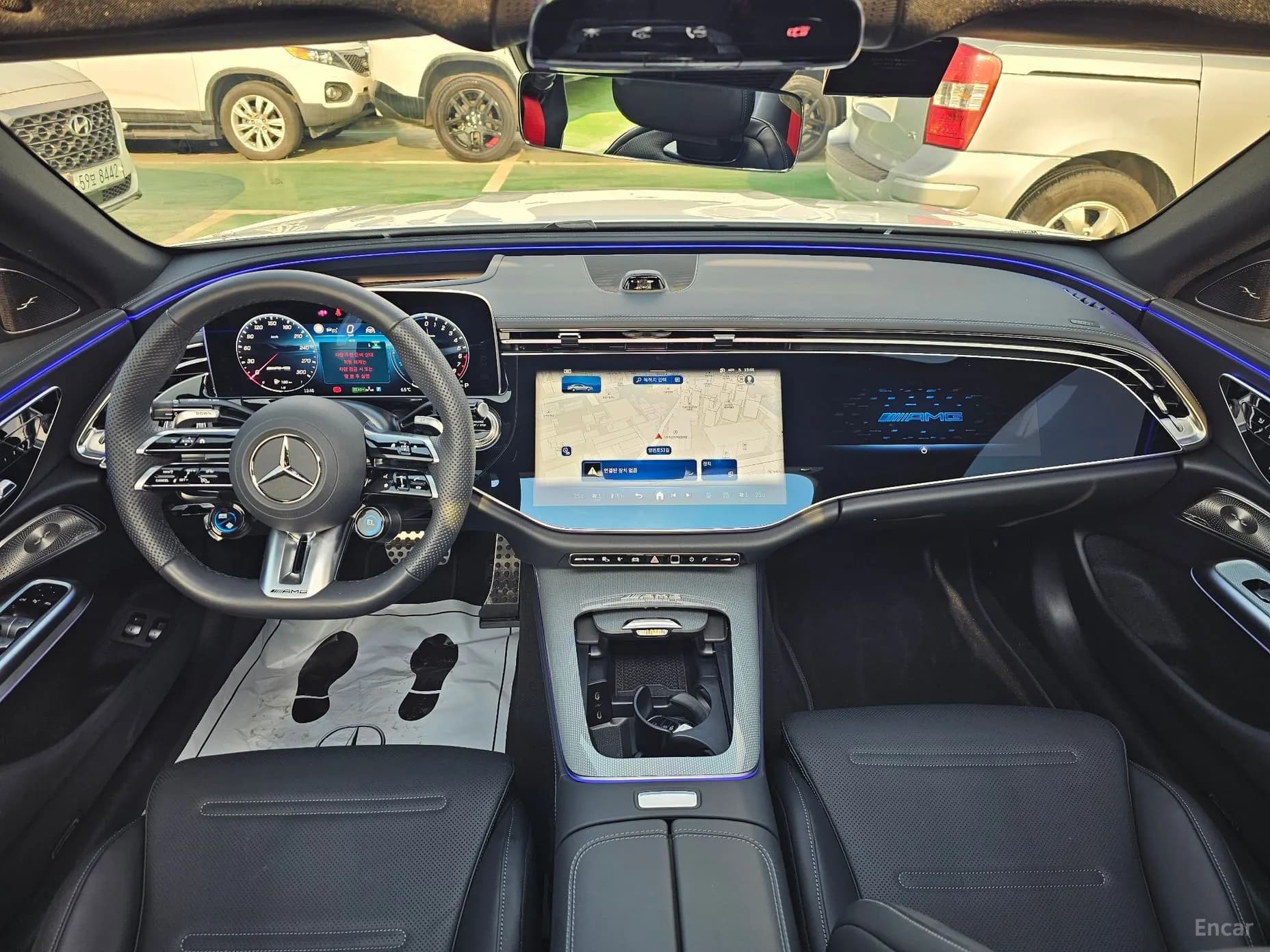 E-Class W214