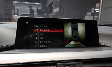 Series 4 (F32)