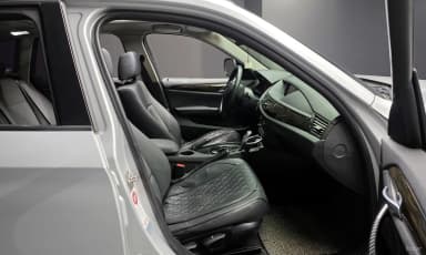 X1 (E84)