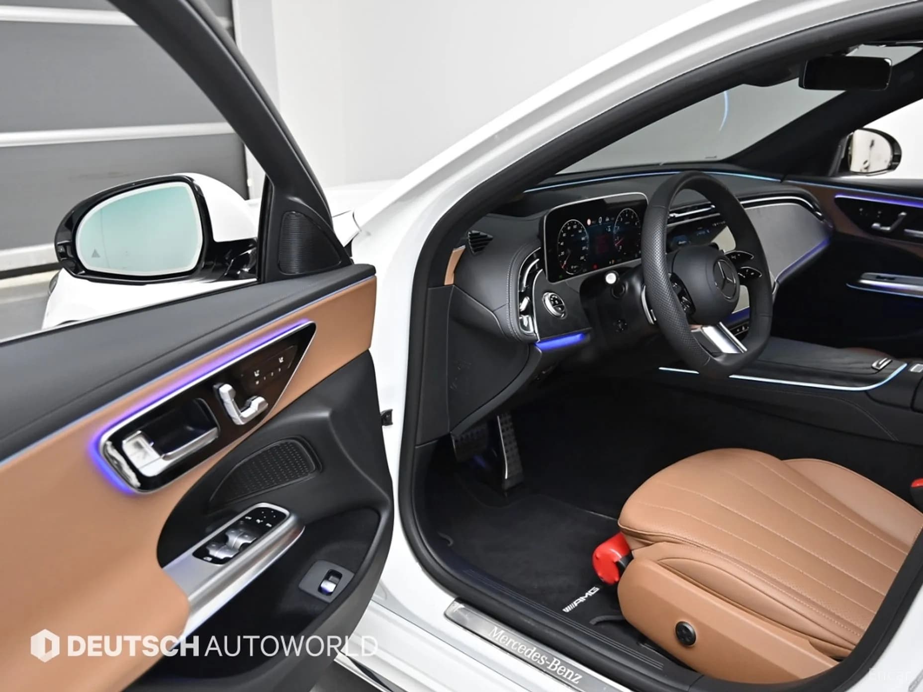 E-Class W214