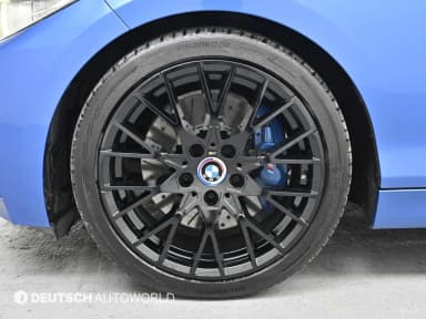 2 Series (F22)