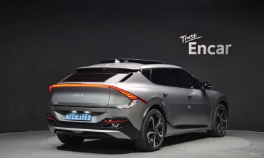 EV6