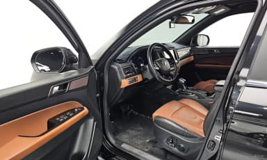 Rexton Sports Khan