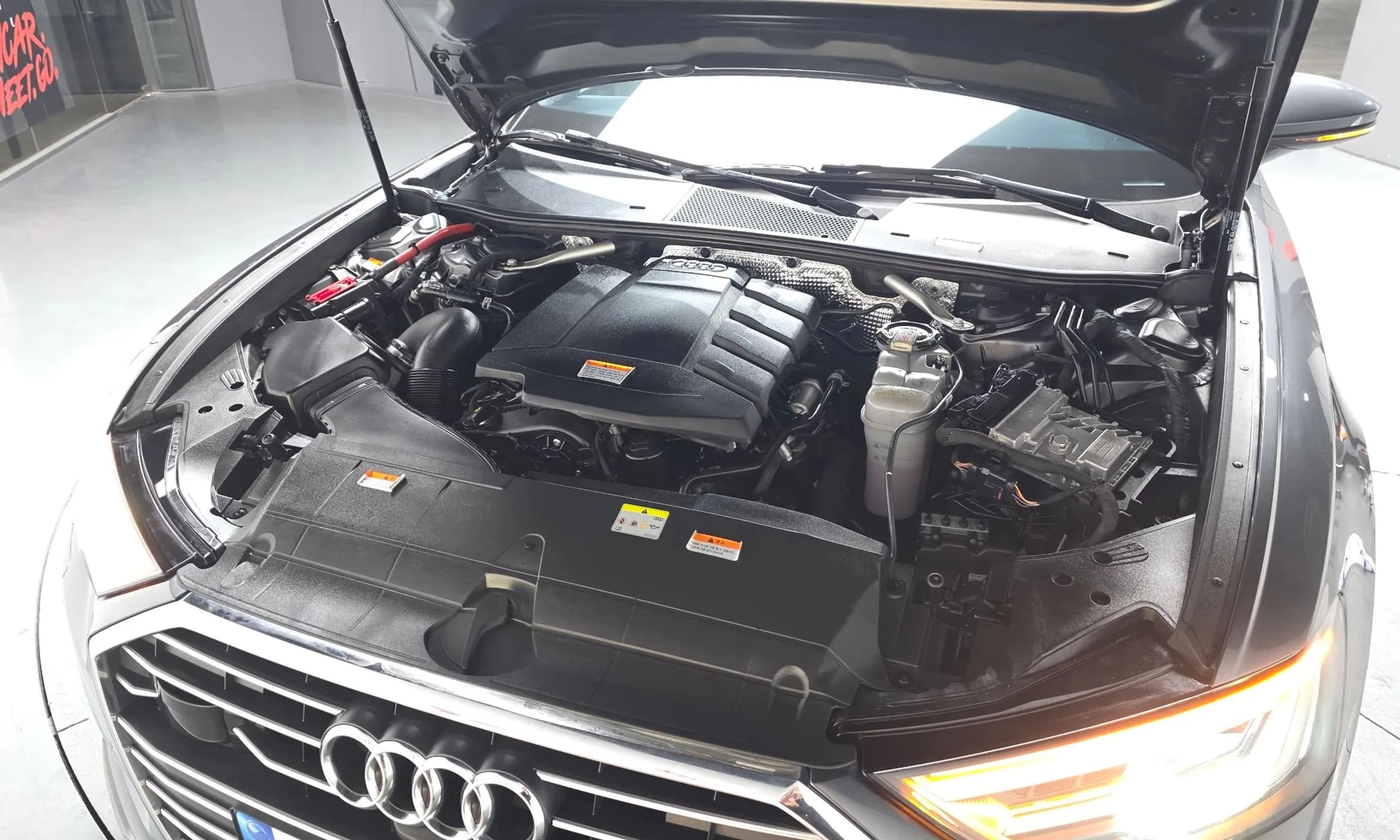 A6 (C8)
