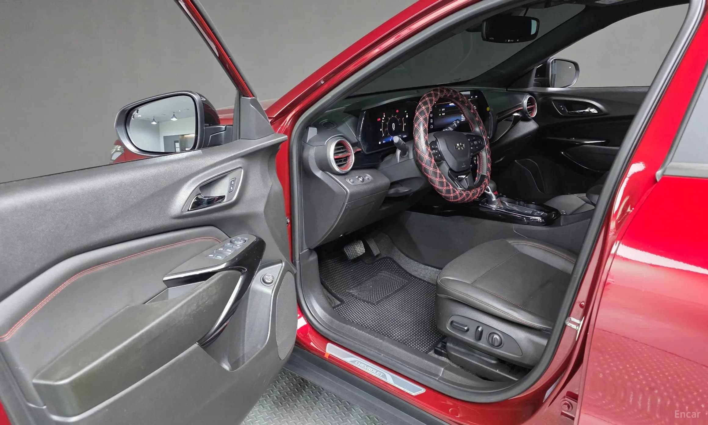 Trax Crossover