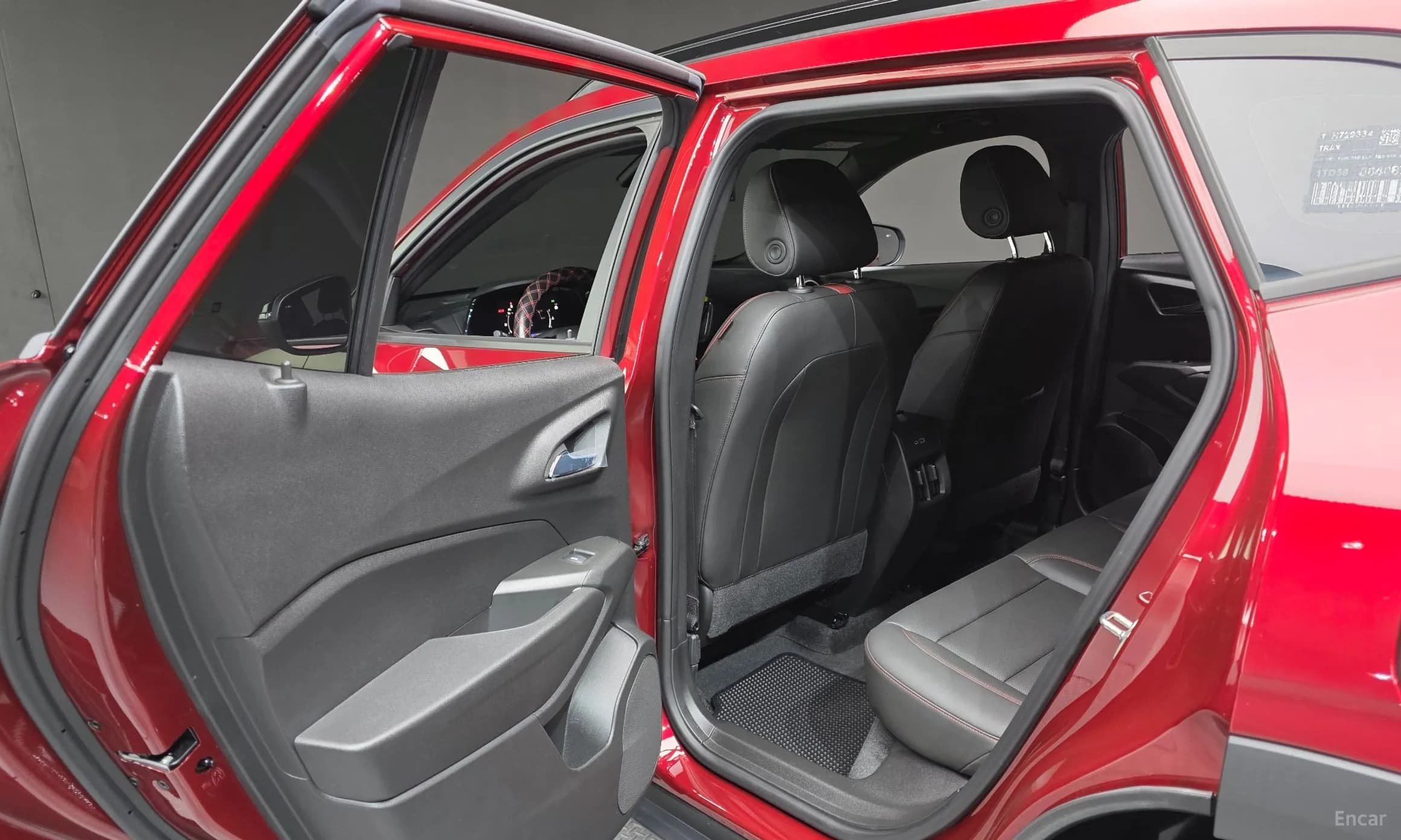 Trax Crossover