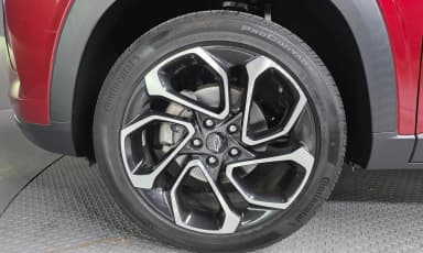 Trax Crossover