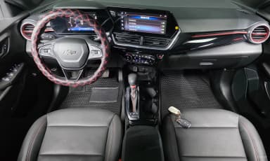 Trax Crossover