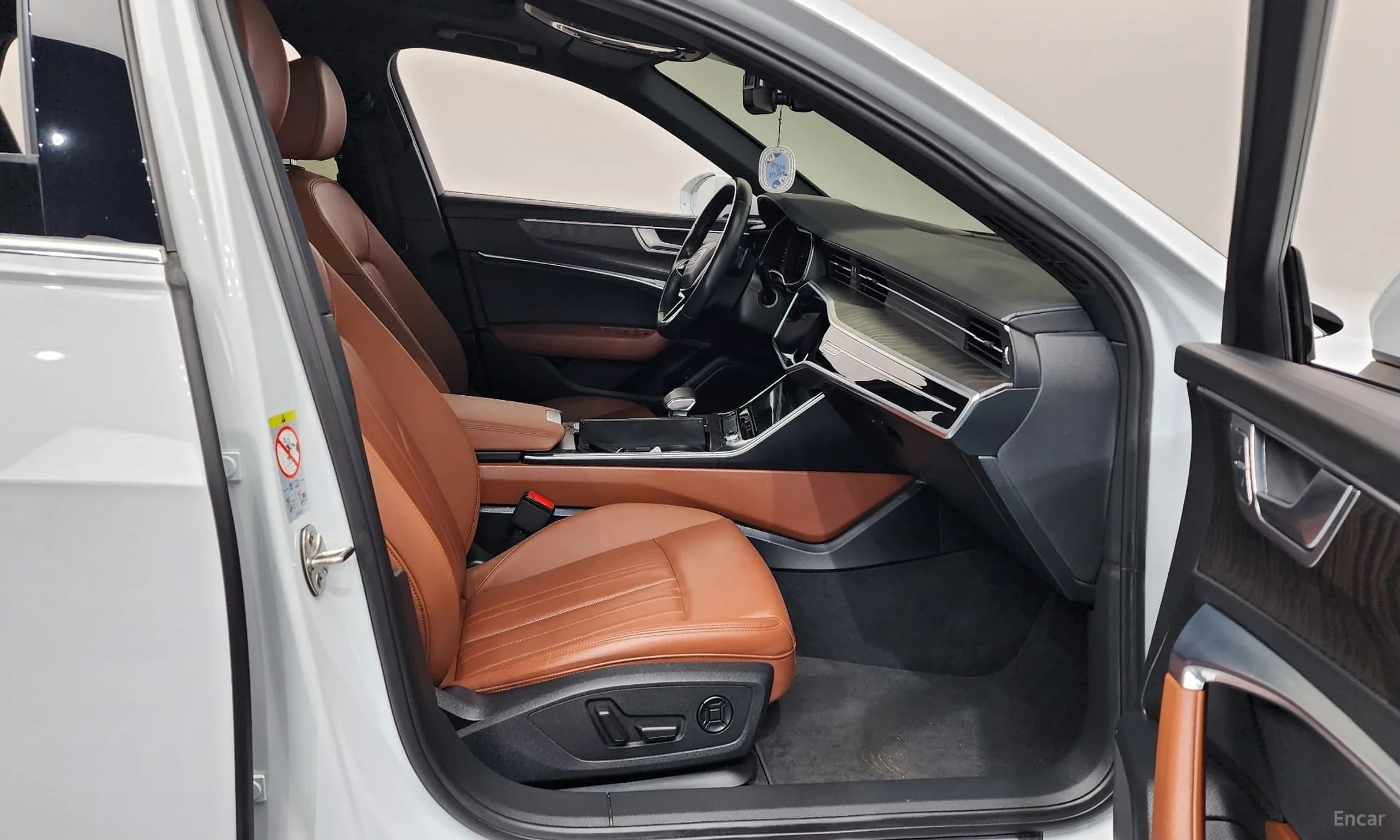 A6 (C8)
