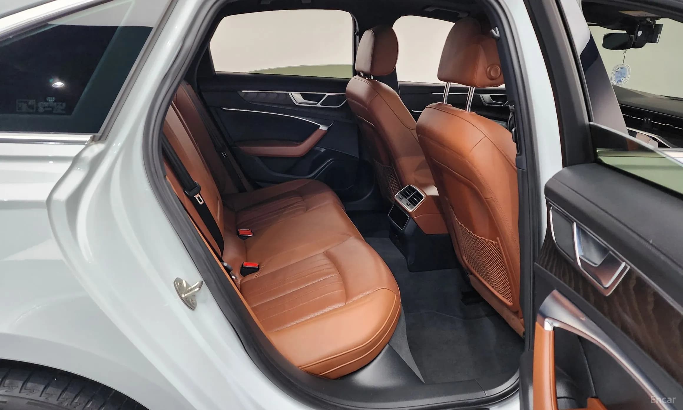 A6 (C8)