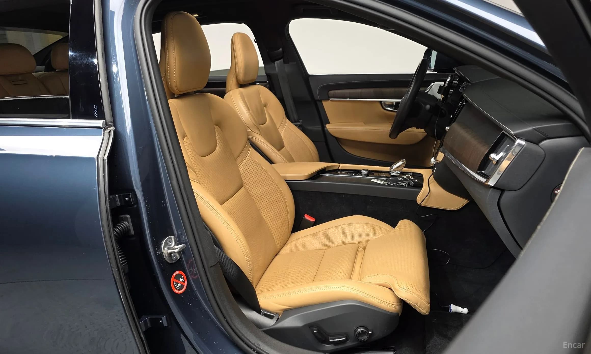 S90