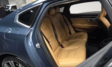 S90