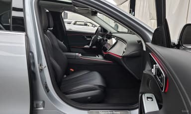 E-Class W214