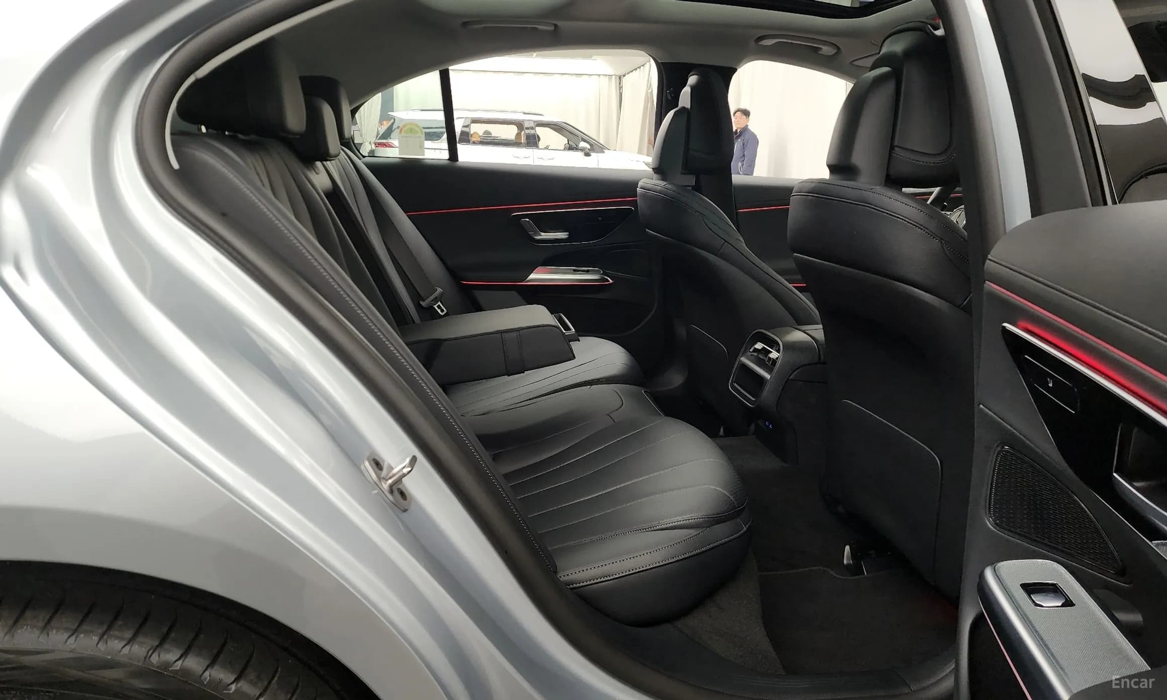 E-Class W214