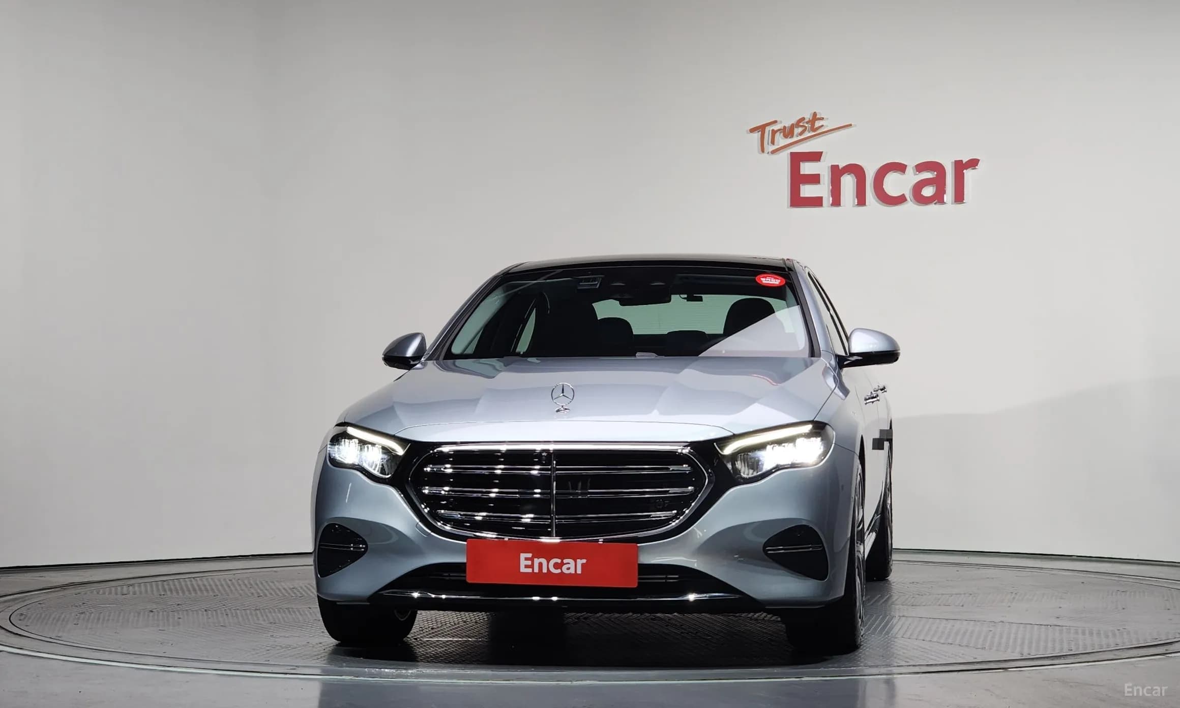 E-Class W214