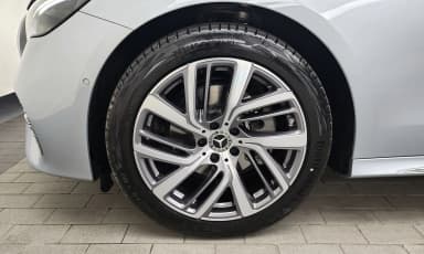 E-Class W214