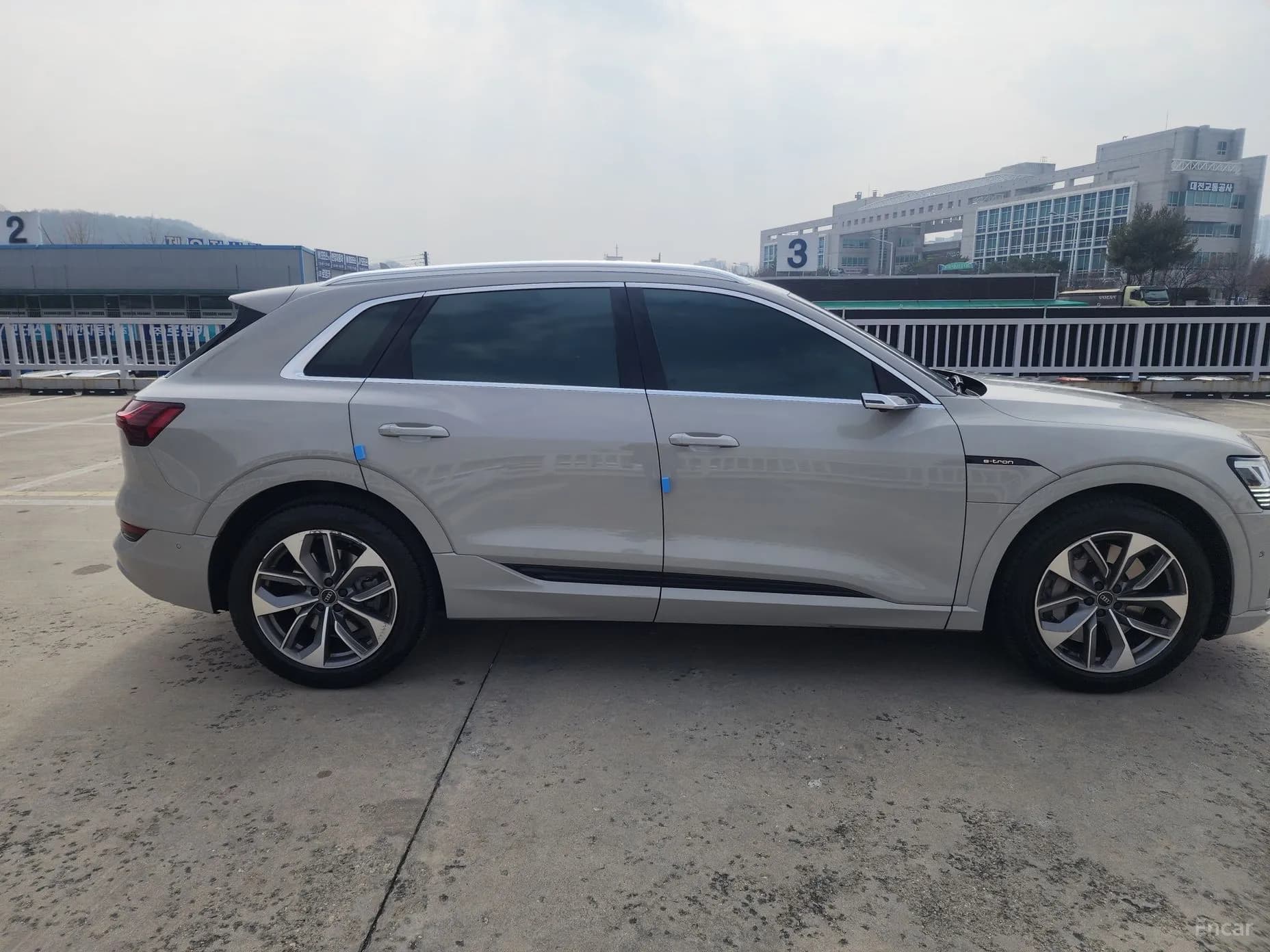 e-tron