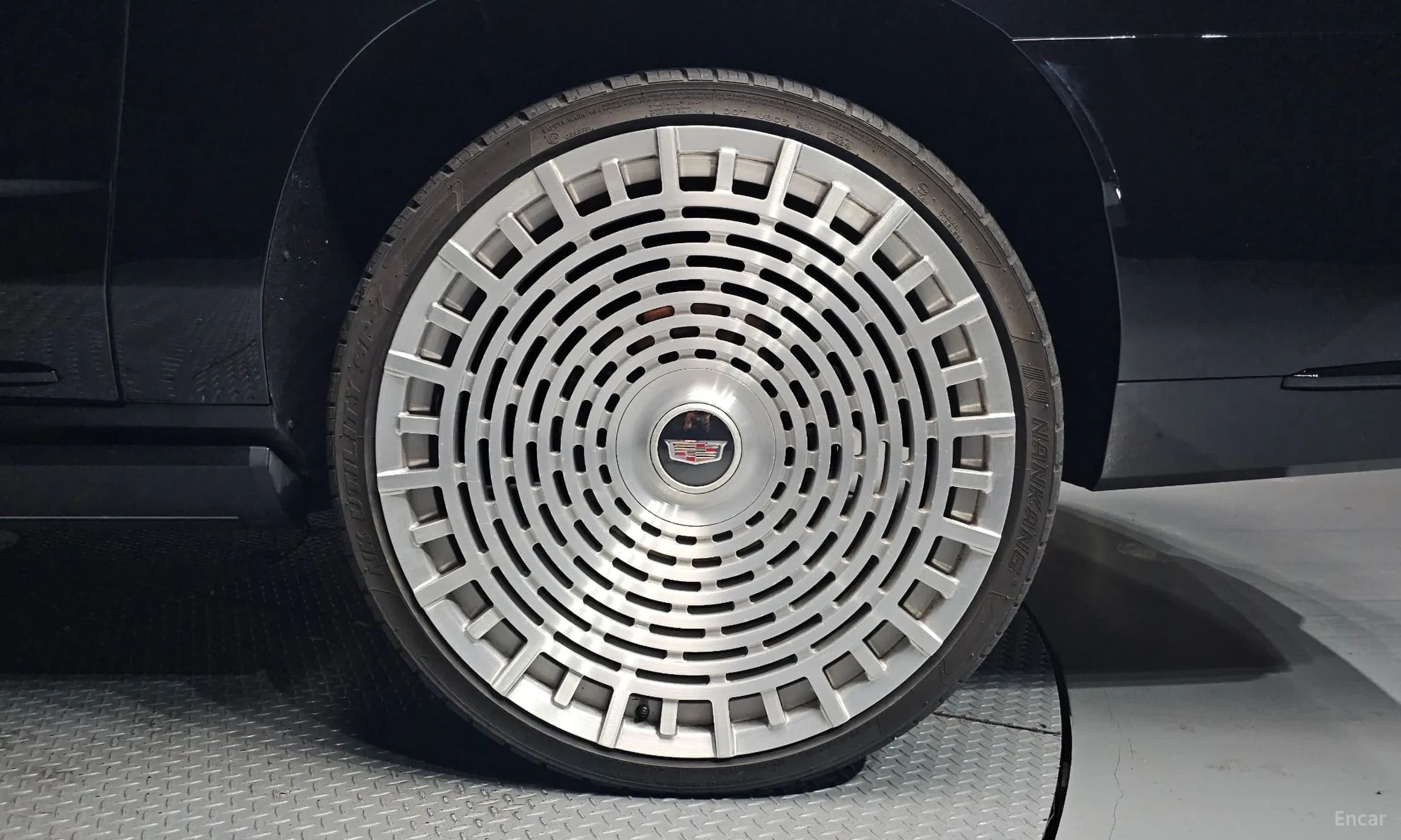 Escalade 5th Generation