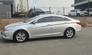 YF Sonata