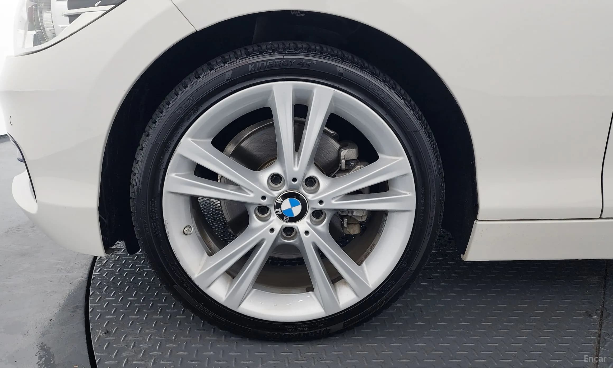 1 Series (F20)