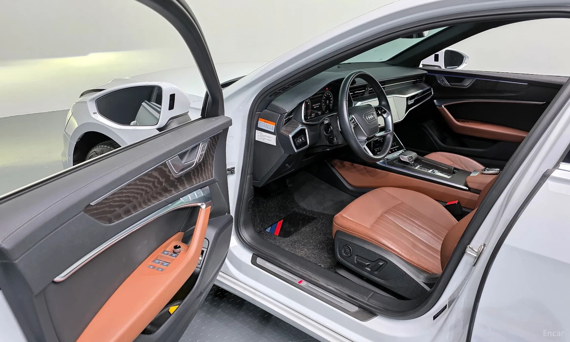 A6 (C8)