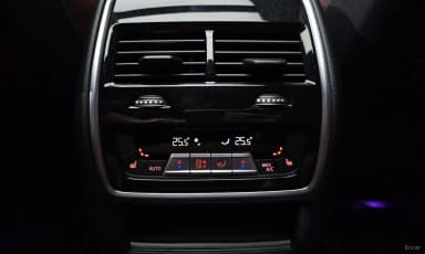 X6 (G06)