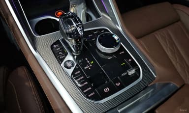 X6 (G06)