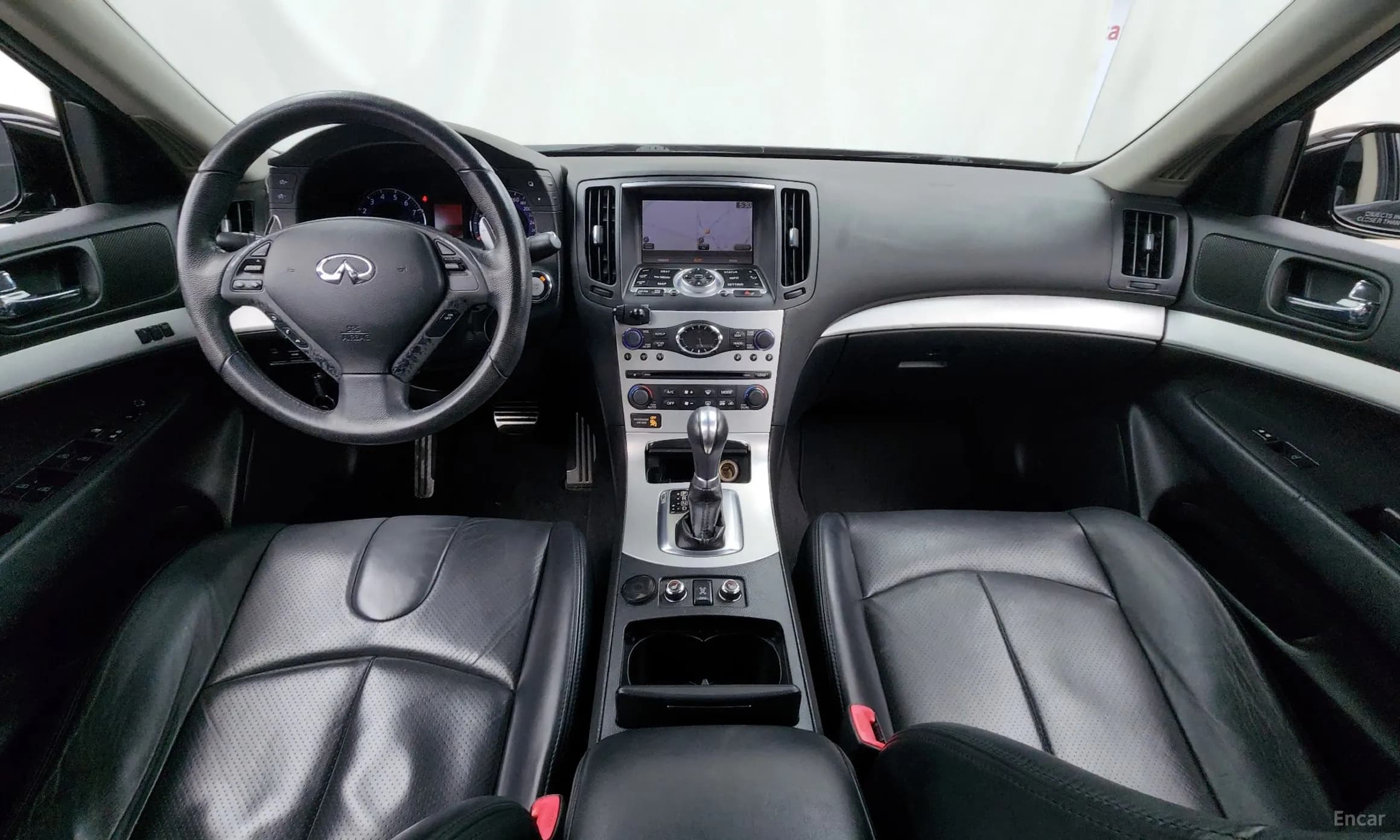 G37