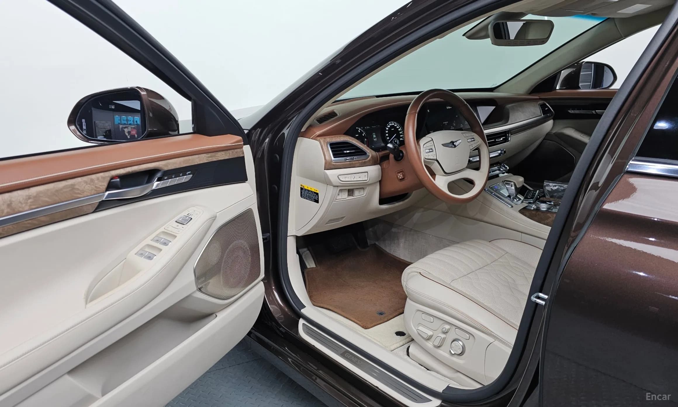 G90