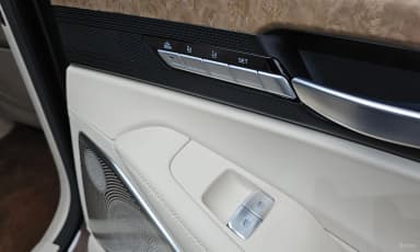 G90