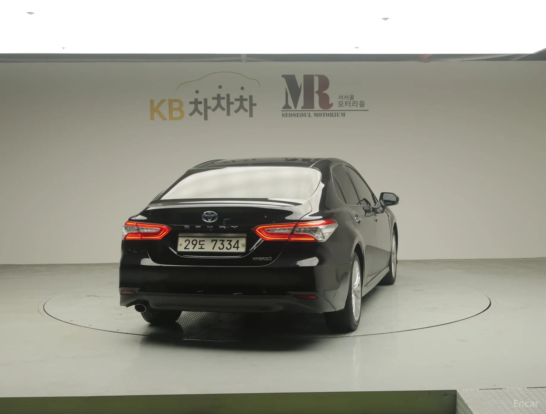Camry (XV70)