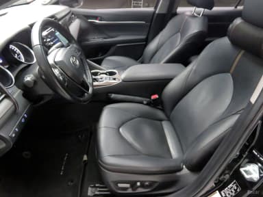 Camry (XV70)