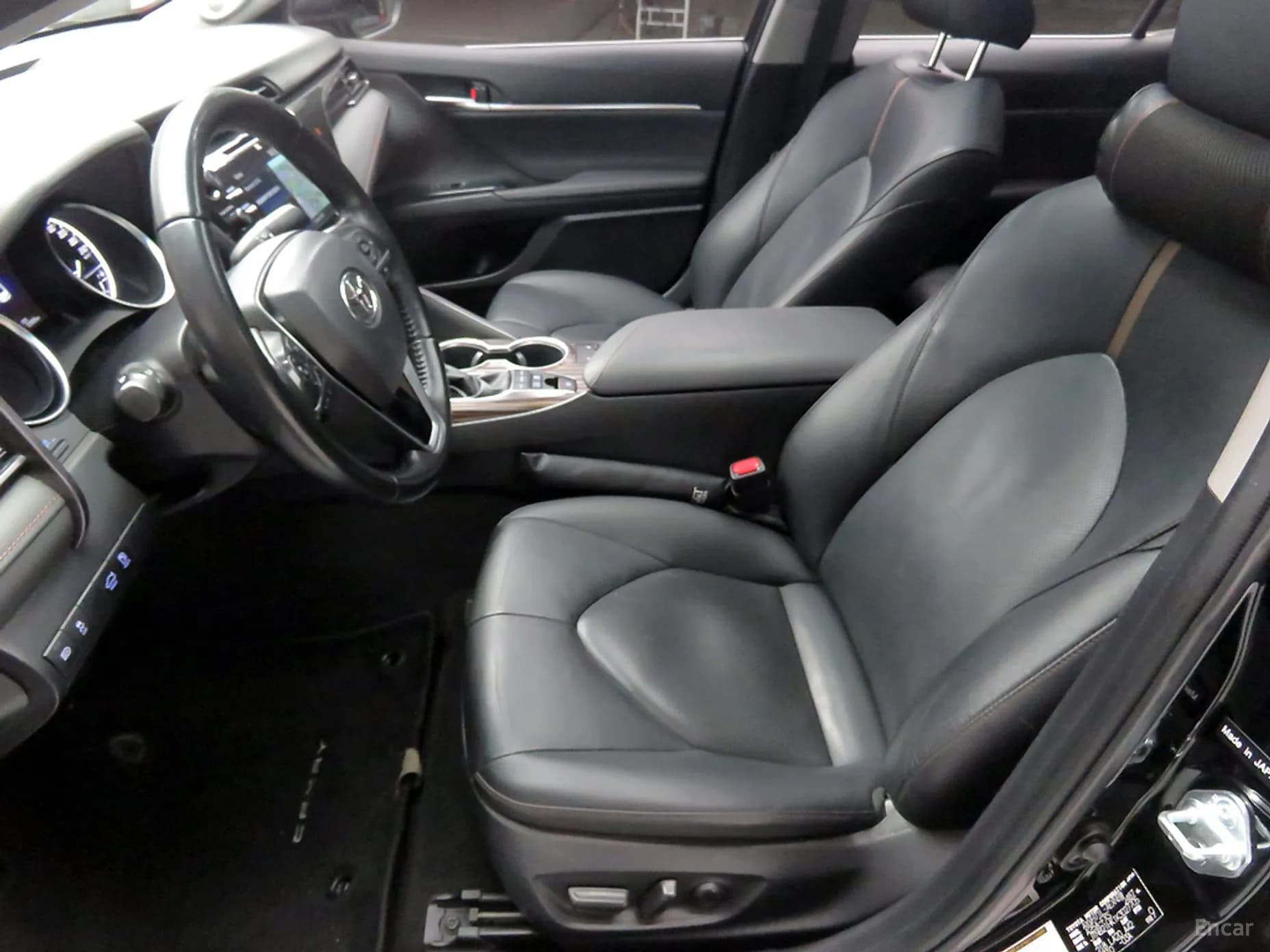Camry (XV70)