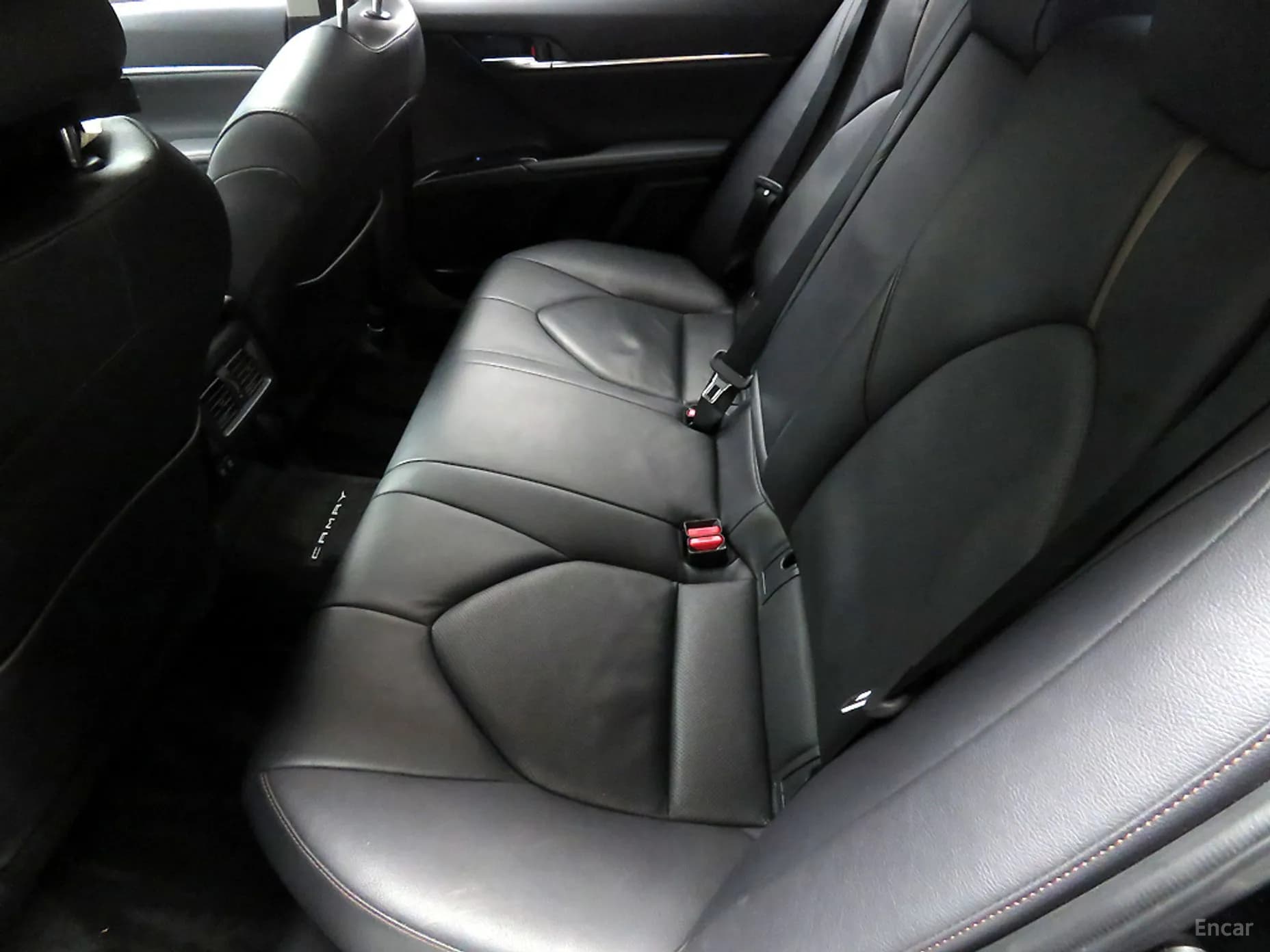 Camry (XV70)