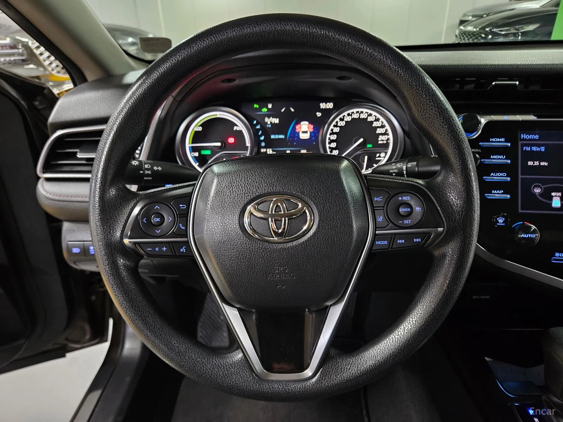 Camry (XV70)