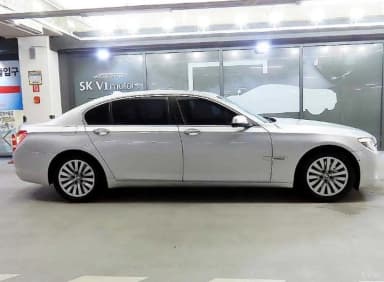 7 Series (F01)