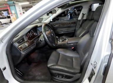 7 Series (F01)