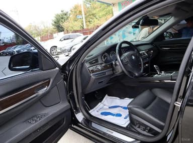 7 Series (F01)