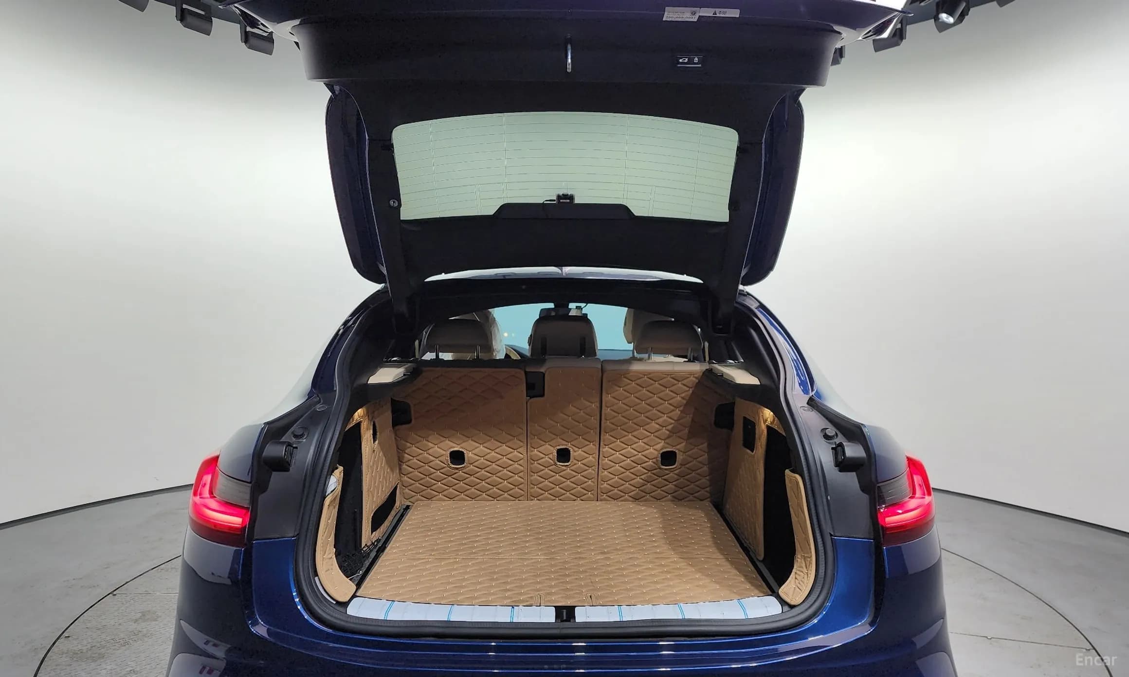 X4 (G02)