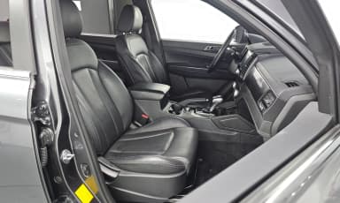 Rexton Sports Khan