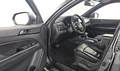 Rexton Sports Khan