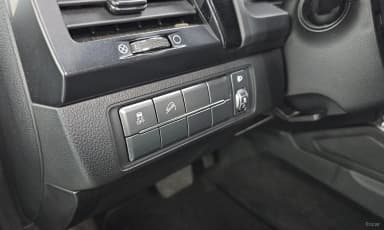 Rexton Sports Khan