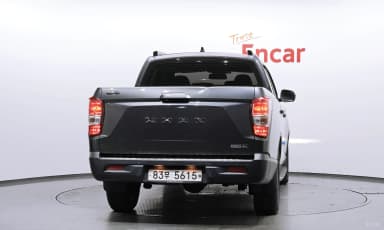 Rexton Sports Khan