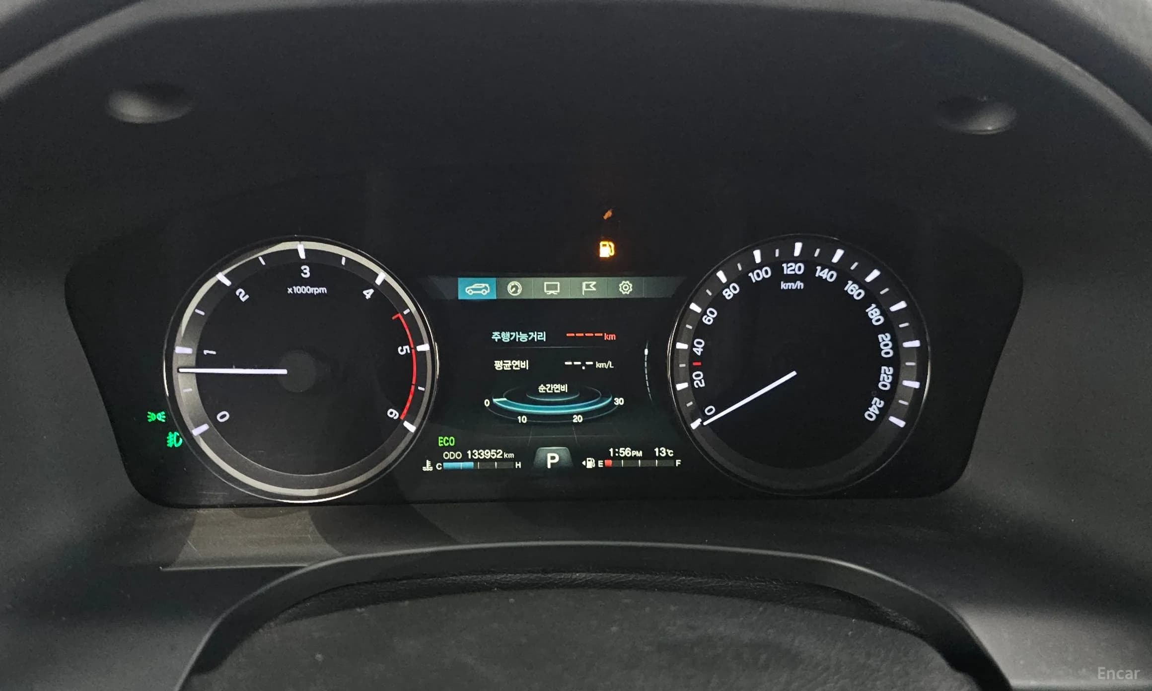 Rexton Sports Khan