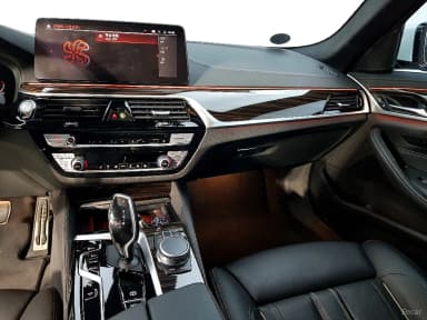 5 Series (G30)